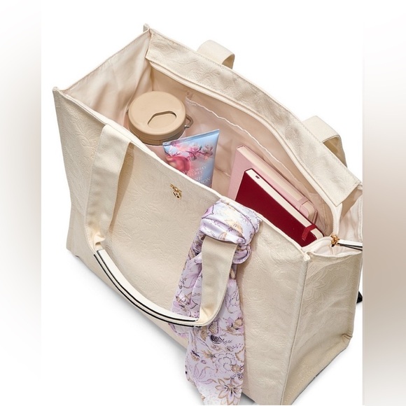 Victoria’s Secret Elegant Floral-Embossed Tote & scarf, NWT - Picture 3 of 7